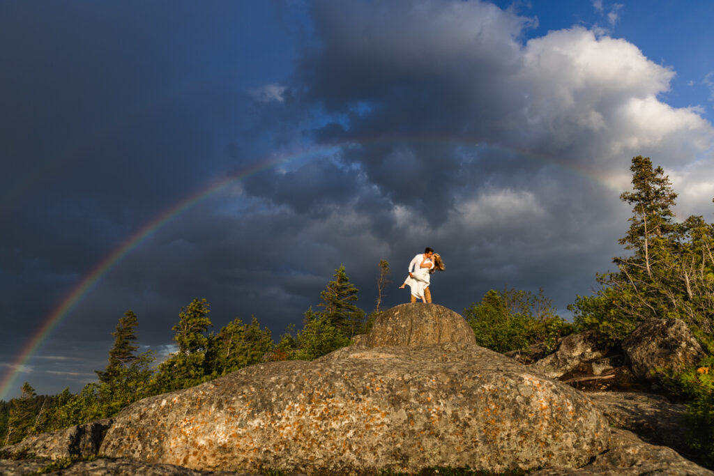 how to elope on Minnesota's North Shore