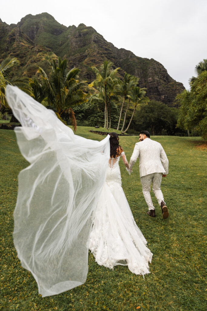 Hawaii wedding at Kualoa Ranch